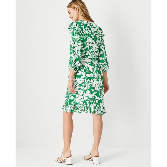 Ann Taylor NWT Green Floral Side Tie Sheath Dress size 10 Petite - Picture 2 of 9